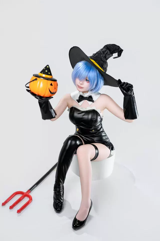 Anime Cosplay Youtube - Re:Zero Rem Phantom Night Magic Cosplay